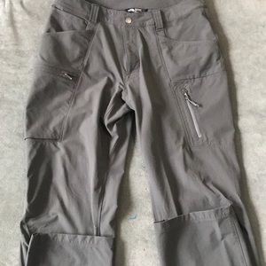 North face cargo pants gray